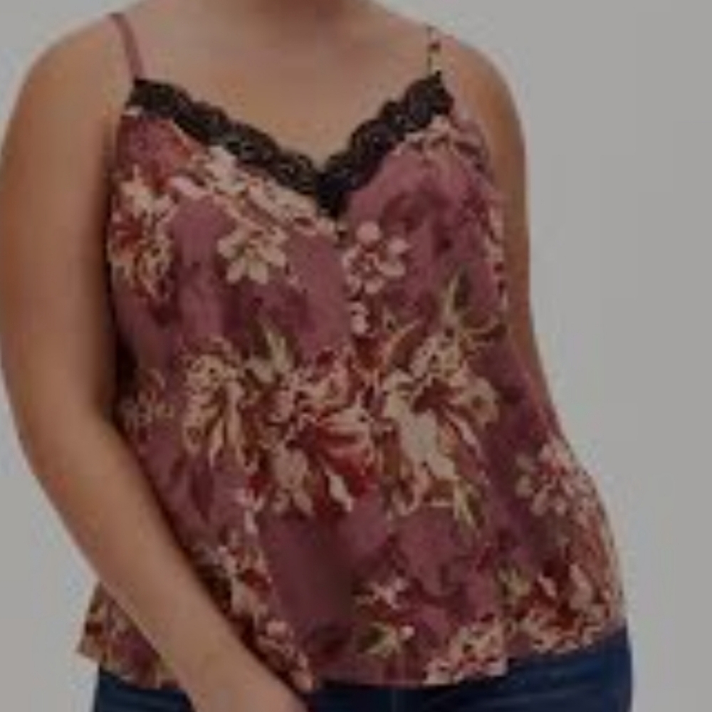 Torrid Plus Size Romantic Size 2X Feminine Garden Floral Camisole with Lace Trim